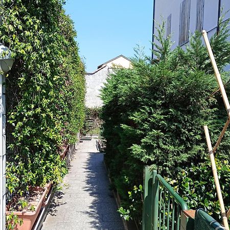 Casa Albertina Grazioso Appartamento Vicino Alla Stazione Monza Exterior photo
