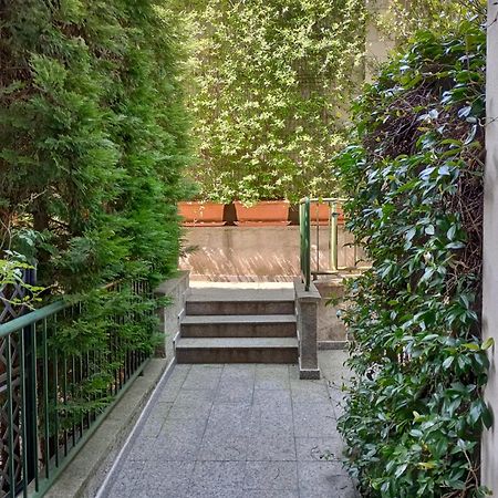 Casa Albertina Grazioso Appartamento Vicino Alla Stazione Monza Exterior photo