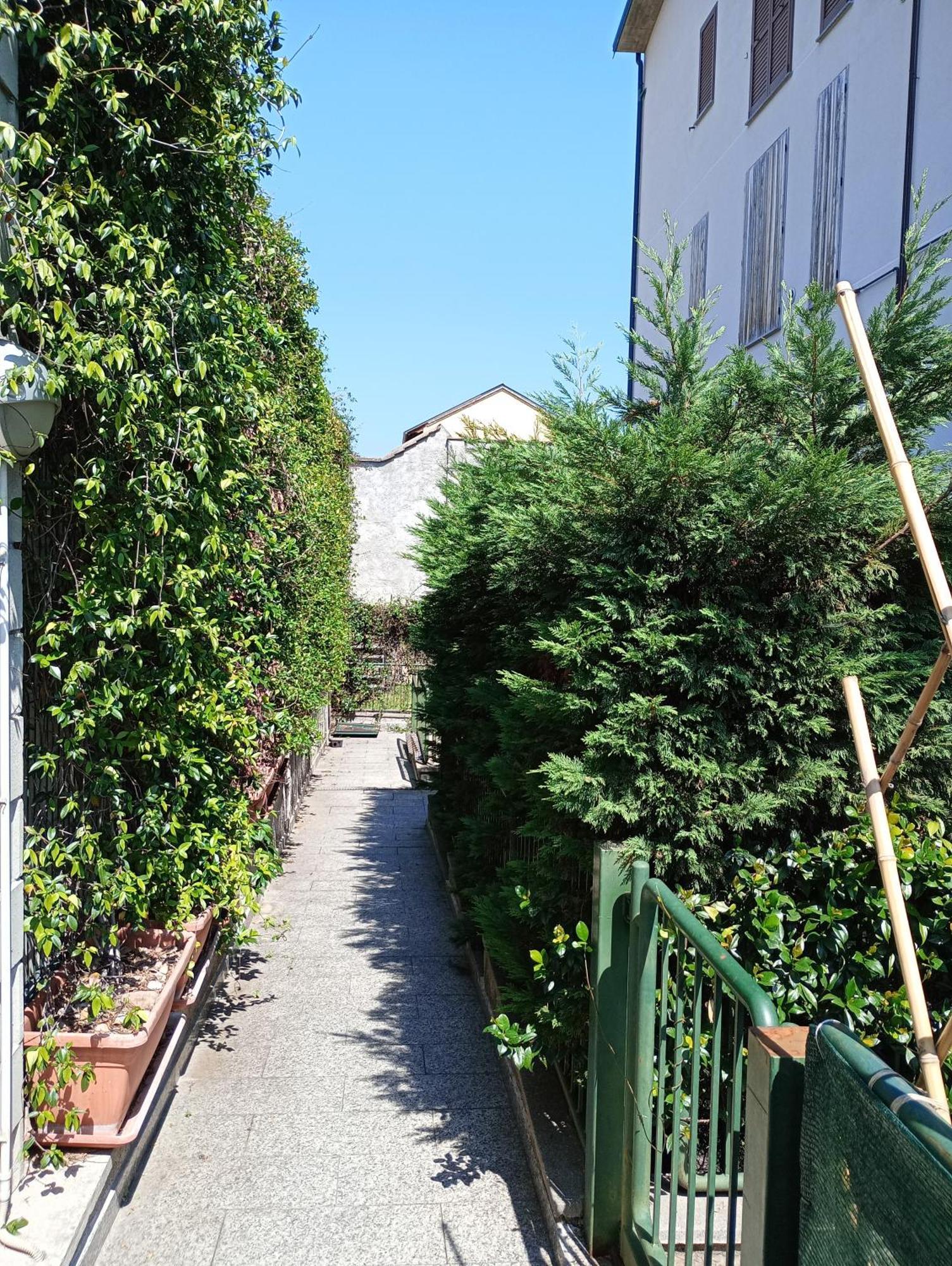 Casa Albertina Grazioso Appartamento Vicino Alla Stazione Monza Exterior photo